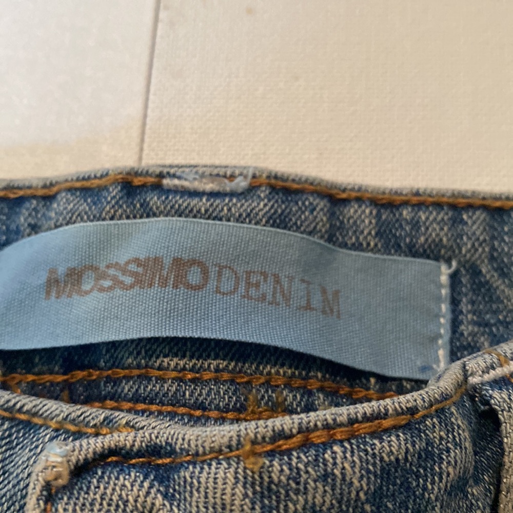 NWT & Vintage Mossimo Distressed Capri Jeans - Picture 2 of 9